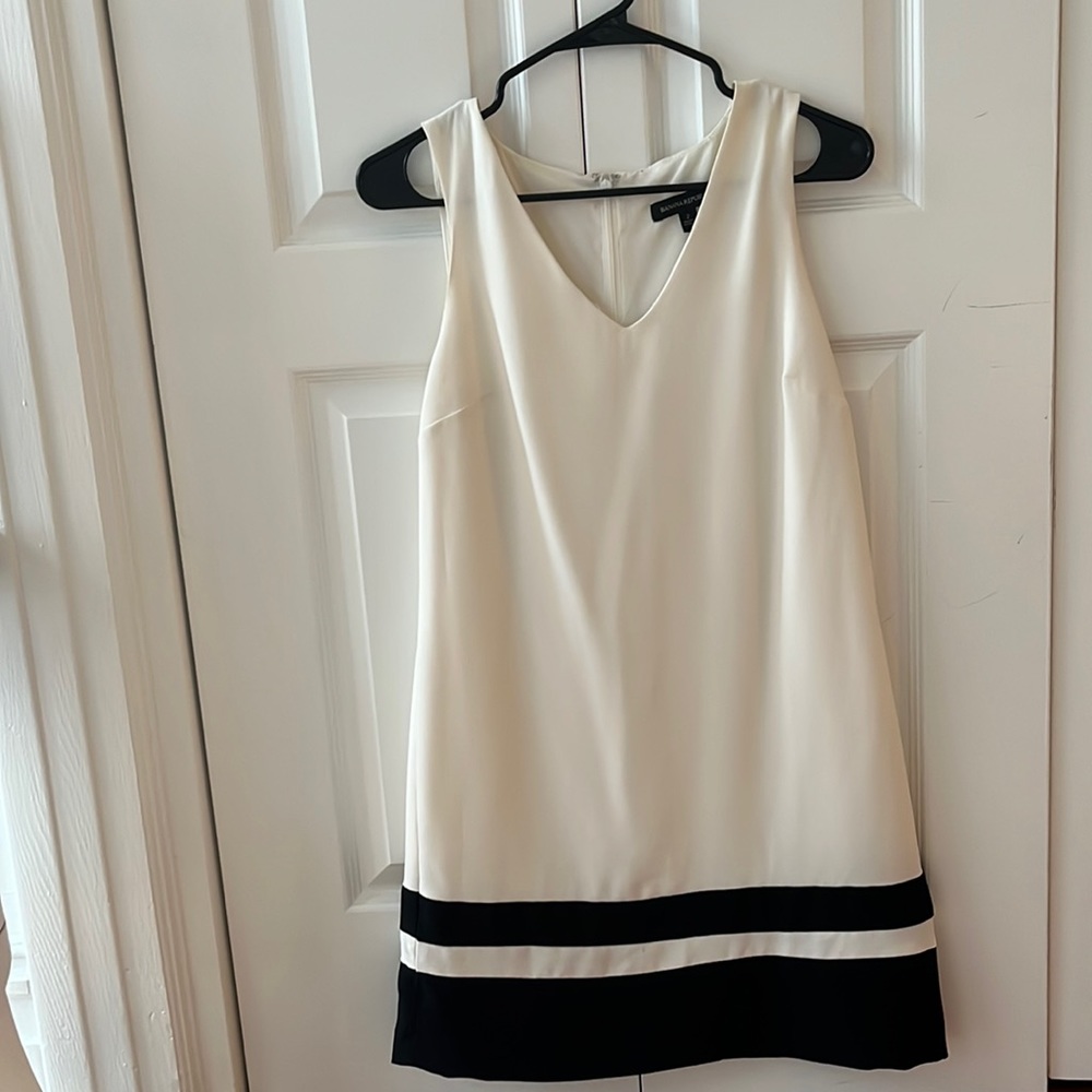 Banana Republic White sleeveless Tank dress size 2